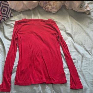 Red sleeve tee